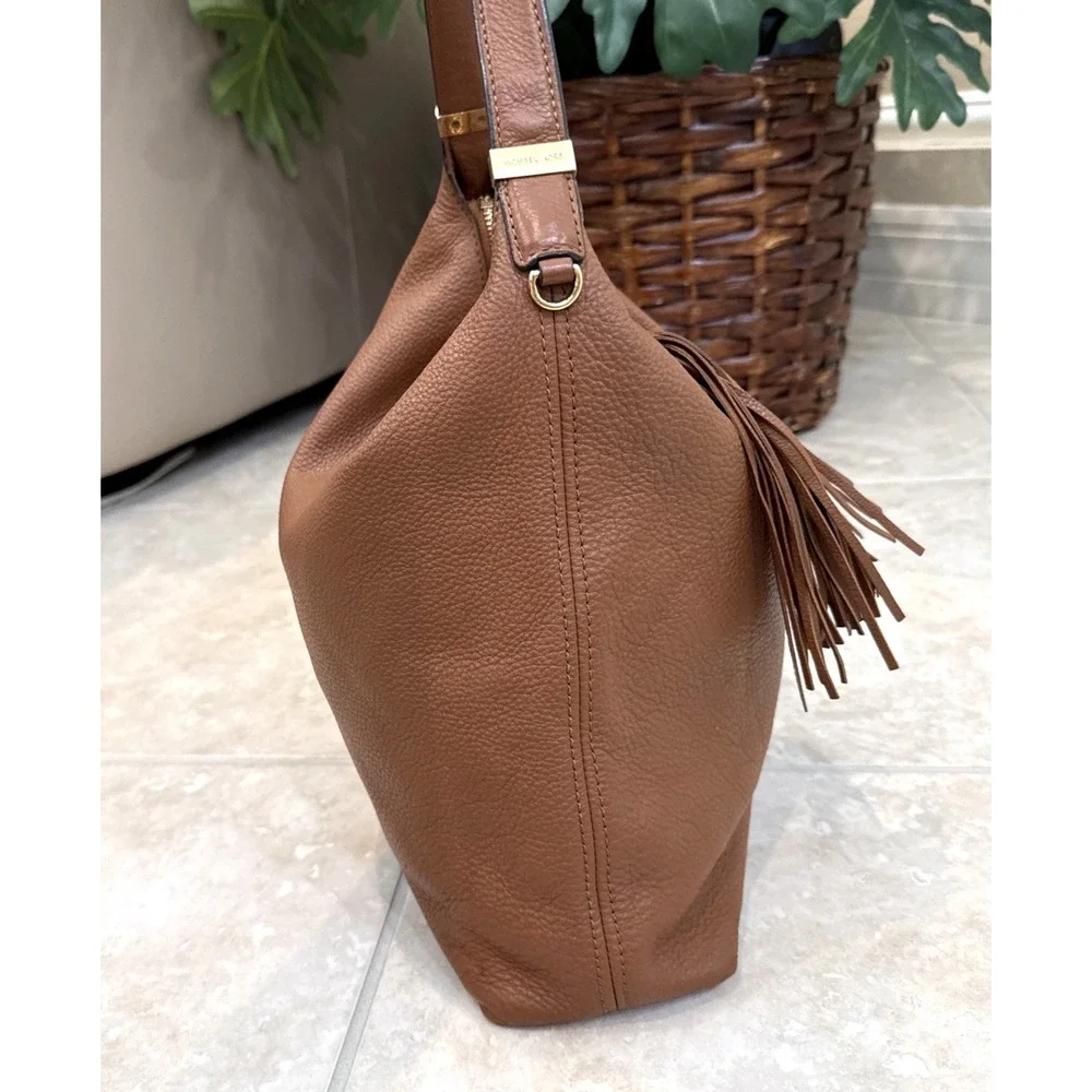 Michael Kors Slouch Purse Shoulder‎ Bag Tassel Brown Leather Hobo Boho Festival